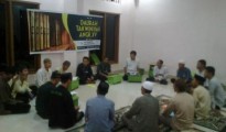 Suasana ta'aruf (perkenalan) sesama peserta